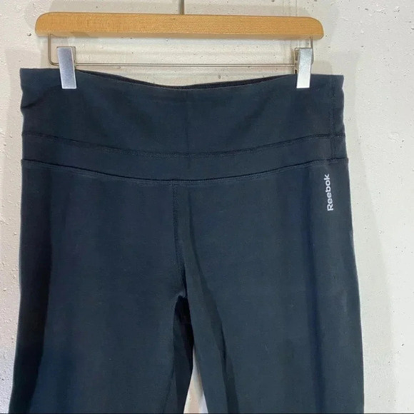 Reebok XL Black capris with 4 multicolor‎ stripes - Picture 3 of 7